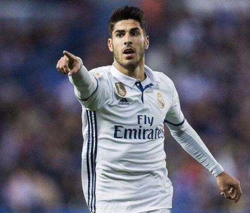  拜仁慕尼黑报价八千万求购英超铁卫  